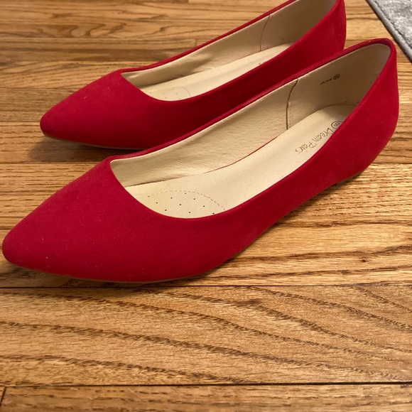 Dream Pairs Shoes - Dream Pairs Low Wedge Pointed Toe Red Flats